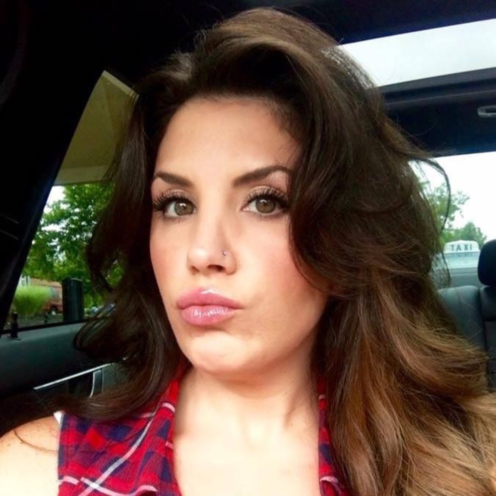 Meet your Posher, Nicole